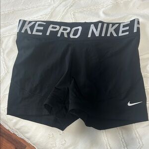 Nike Women's Black Nike Pros